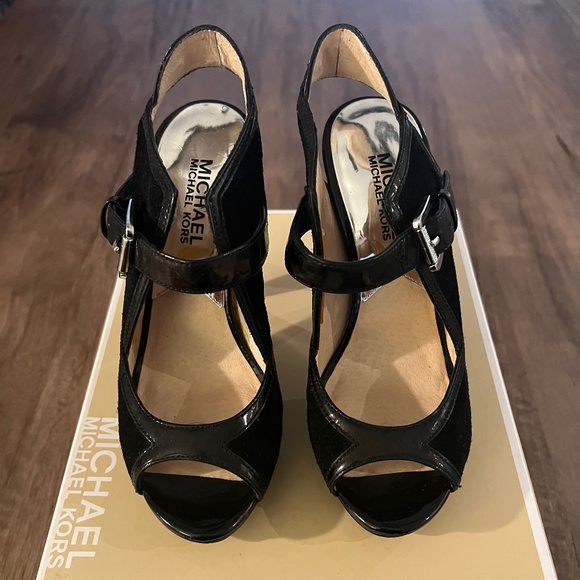 Michael Kors Peep-toe Heels - Size 5 - Picture 1 of 5